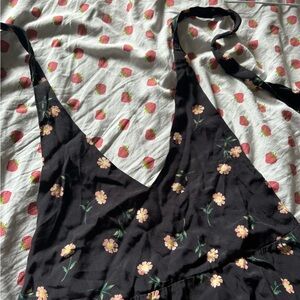 NWOT American Eagle Floral Halter Top (Size Medium)
